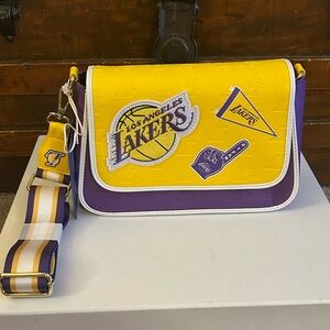 NWT Loungefly NBA Los Angeles Lakers Patch Icons Crossbody Bag